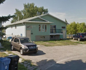 3-Bedroom Half Duplex Main Floor Suite